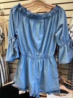 clothing-gifts-at-rockport-living